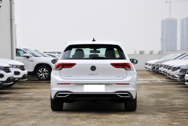 适合年轻人开的车