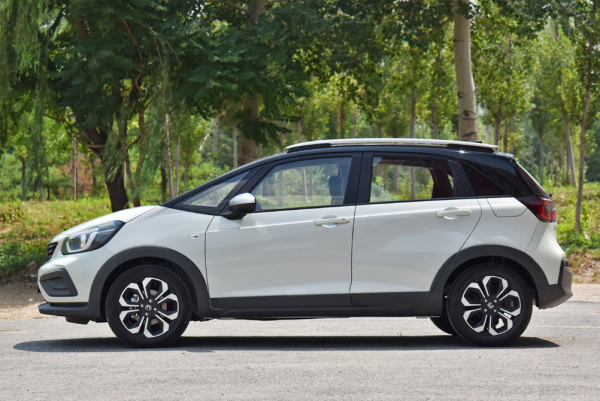 适合年轻人开的车