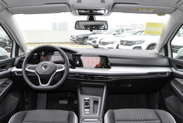 适合年轻人开的车