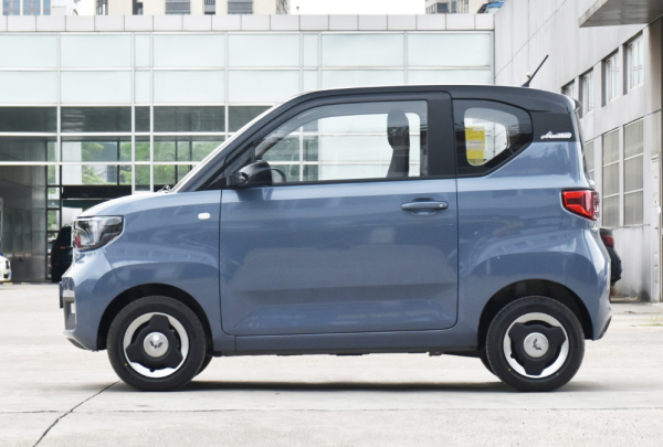 适合年轻人开的车