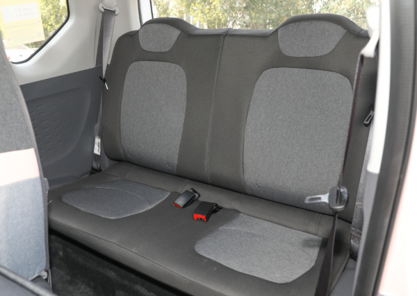 适合年轻人开的车