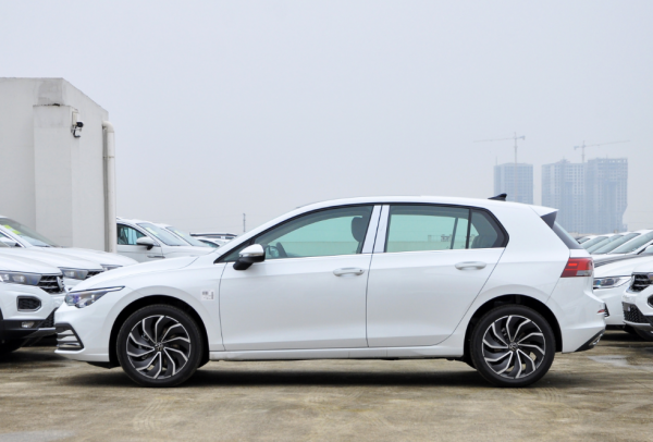 适合年轻人开的车