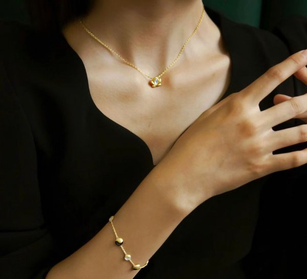 千足金和万足金哪个好