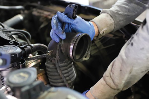 怠速不稳忽高忽低为什么