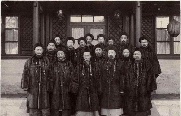 清朝包衣出身是什么意思