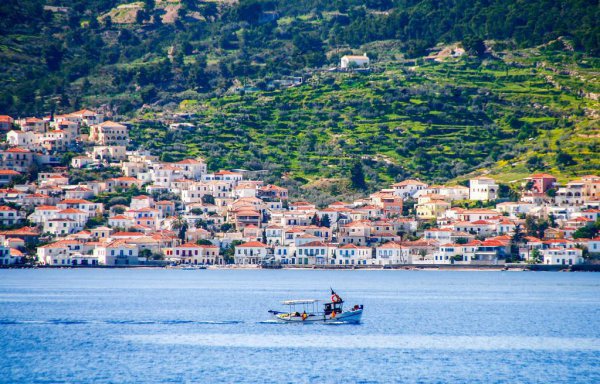 希腊买房移民的利与弊