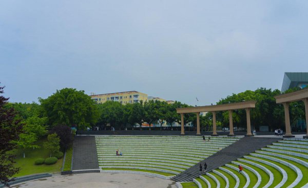 西南政法大学有多可怕