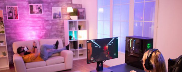 客厅沙发后面挂什么好