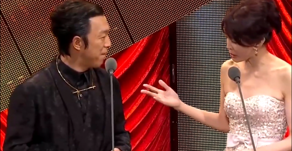 巩俐拒绝颁奖是为什么