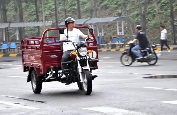 驾照报考年龄限制