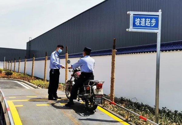 驾照报考年龄限制