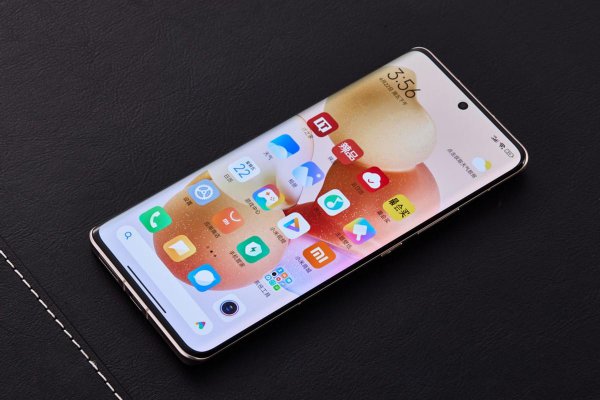 小米civi1s值得买吗