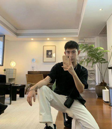 男生自拍怎么拍好看又上镜