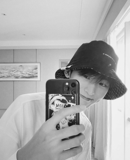 男生自拍怎么拍好看又上镜