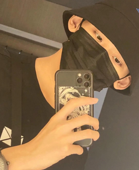 男生自拍怎么拍好看又上镜