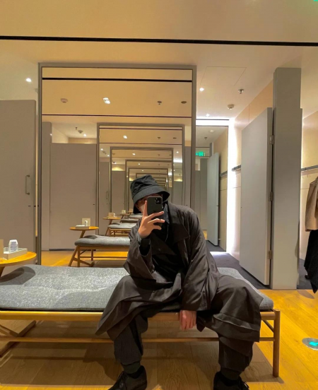 男生自拍怎么拍好看又上镜