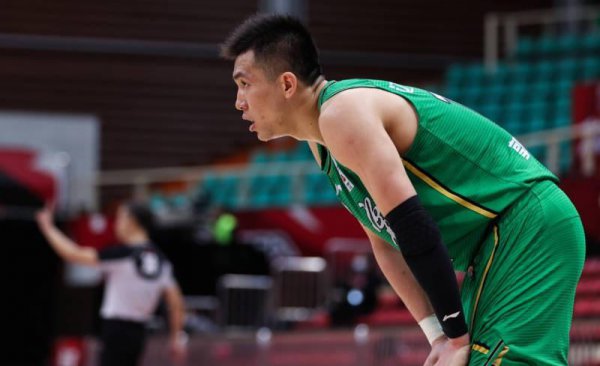 郭艾伦和赵睿谁厉害一点