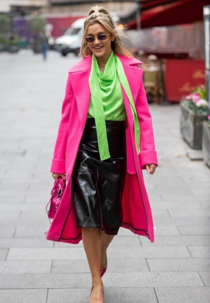 粉色搭配什么颜色好看图片