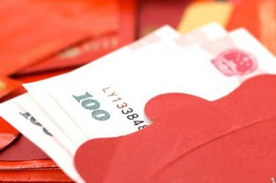 见面礼给多少钱合适 给女朋友见面礼有哪些注意事项