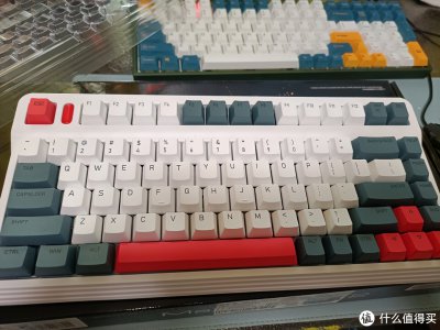 机械键盘哪个牌子好用 机械键盘哪个品牌质量好价格不贵