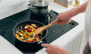 黄花莱如何凉拌好吃 凉拌黄花菜的做法步骤