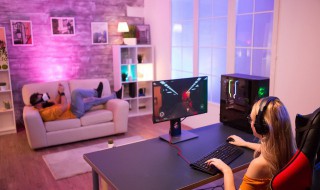 客厅沙发后面挂什么好 沙发背后墙上挂什么好