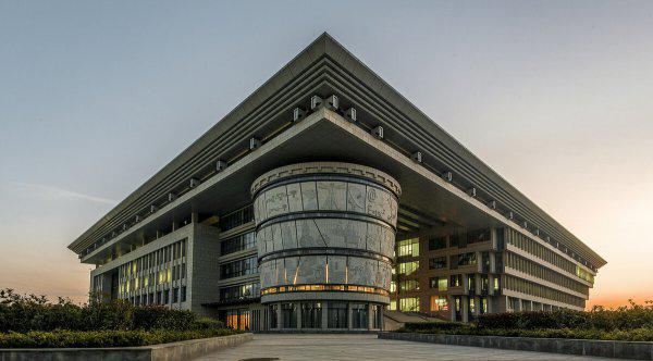 河南科技大学是一本吗