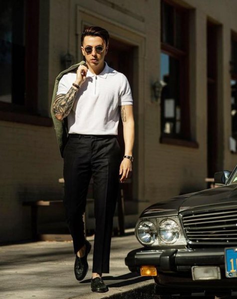 黑裤子搭配什么上衣