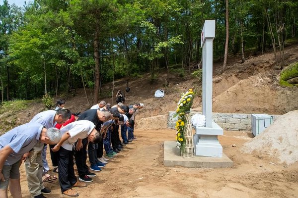 几种人去世千万不要立碑