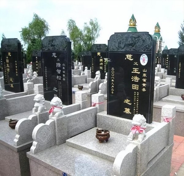 几种人去世千万不要立碑