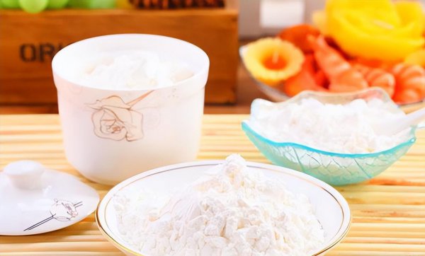 鸡蛋皮难剥是什么原因造成的