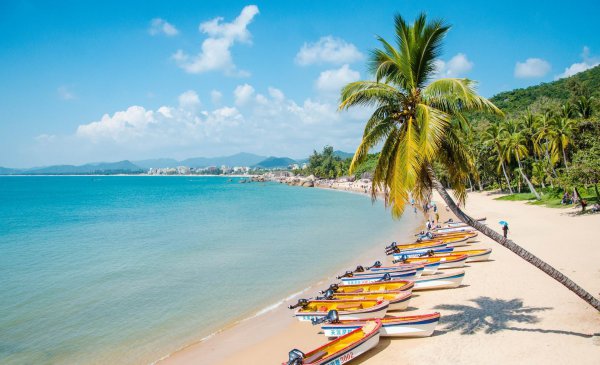 哈尔滨夏天热吗