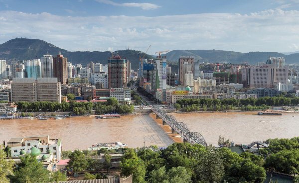 哈尔滨夏天热吗