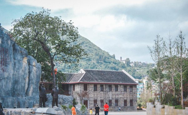 哈尔滨夏天热吗