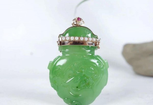 新疆和田玉什么颜色最好