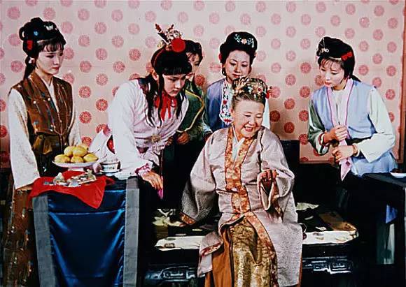 红楼梦第六回内容概括