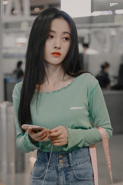 鞠婧祎身高体重是多少