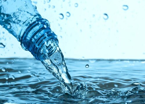 用矿泉水浇花好不好