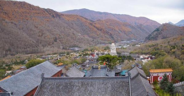 山西省的五台山海拔多少米