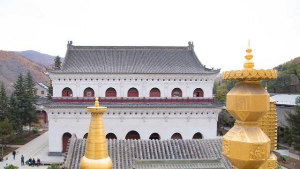 山西省的五台山海拔多少米