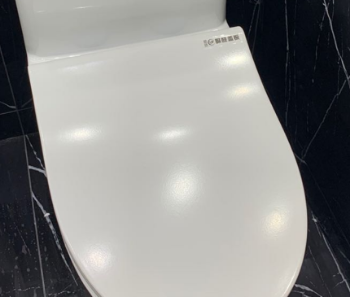马桶盖pp好还是脲醛盖板好