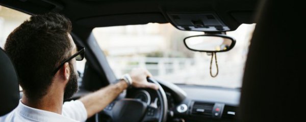 车内内饰脏了怎么清洗