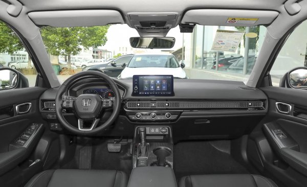 十三万左右的轿车哪个比较好开