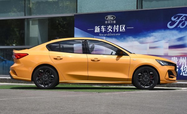 十三万左右的轿车哪个比较好开