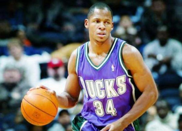 NBA雷阿伦球衣号码