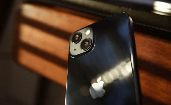 苹果手机卡在开机界面不动怎么办