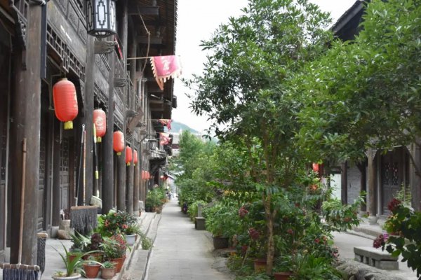 青溪古镇在什么地方