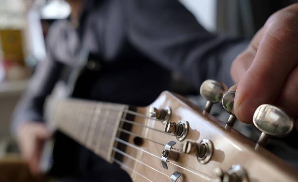 初学者吉他怎么调音求图解