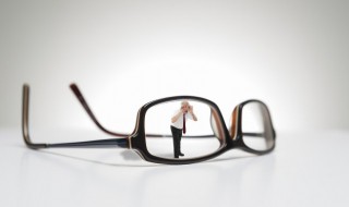 老花眼和远视眼的区别 老花眼和远视眼有哪些区别