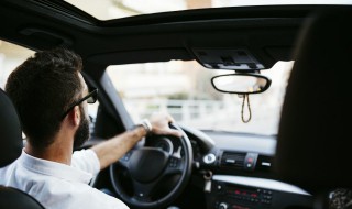 车内内饰脏了怎么清洗 车内内饰脏了如何清洗